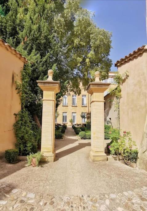 Tres Bel Appartement Centre Ville Historique エクス＝アン＝プロヴァンス エクステリア 写真