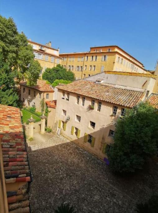 Tres Bel Appartement Centre Ville Historique エクス＝アン＝プロヴァンス エクステリア 写真